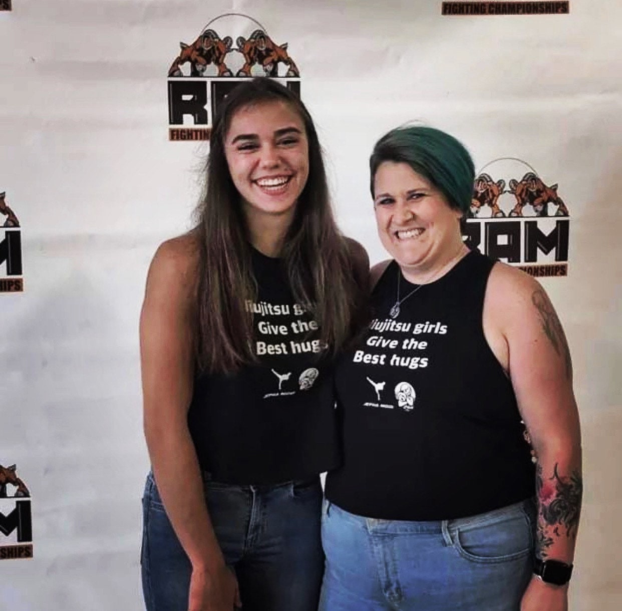 Jiujitsu Girls Give The Best Hugs Crop Tank